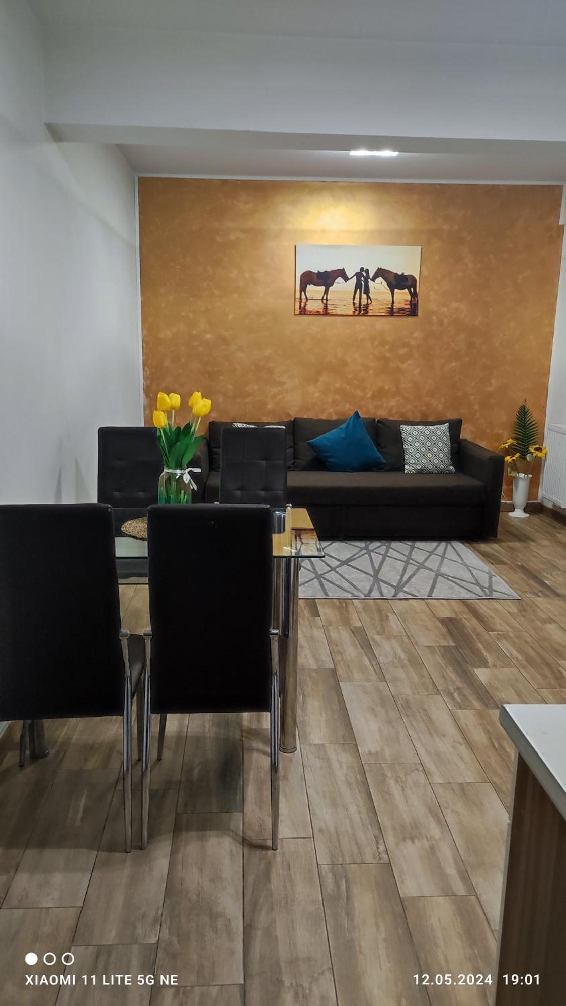 Apartament Lenus'K Apartman Bukarest Kültér fotó